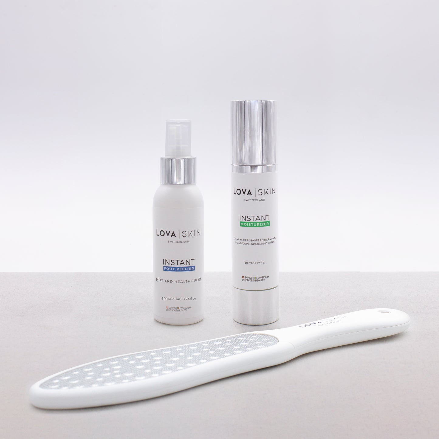 Kit essentiel LOVASKIN INSTANT FOOT PEEL - Excellent rapport qualité-prix, 25 utilisations dans un seul flacon 